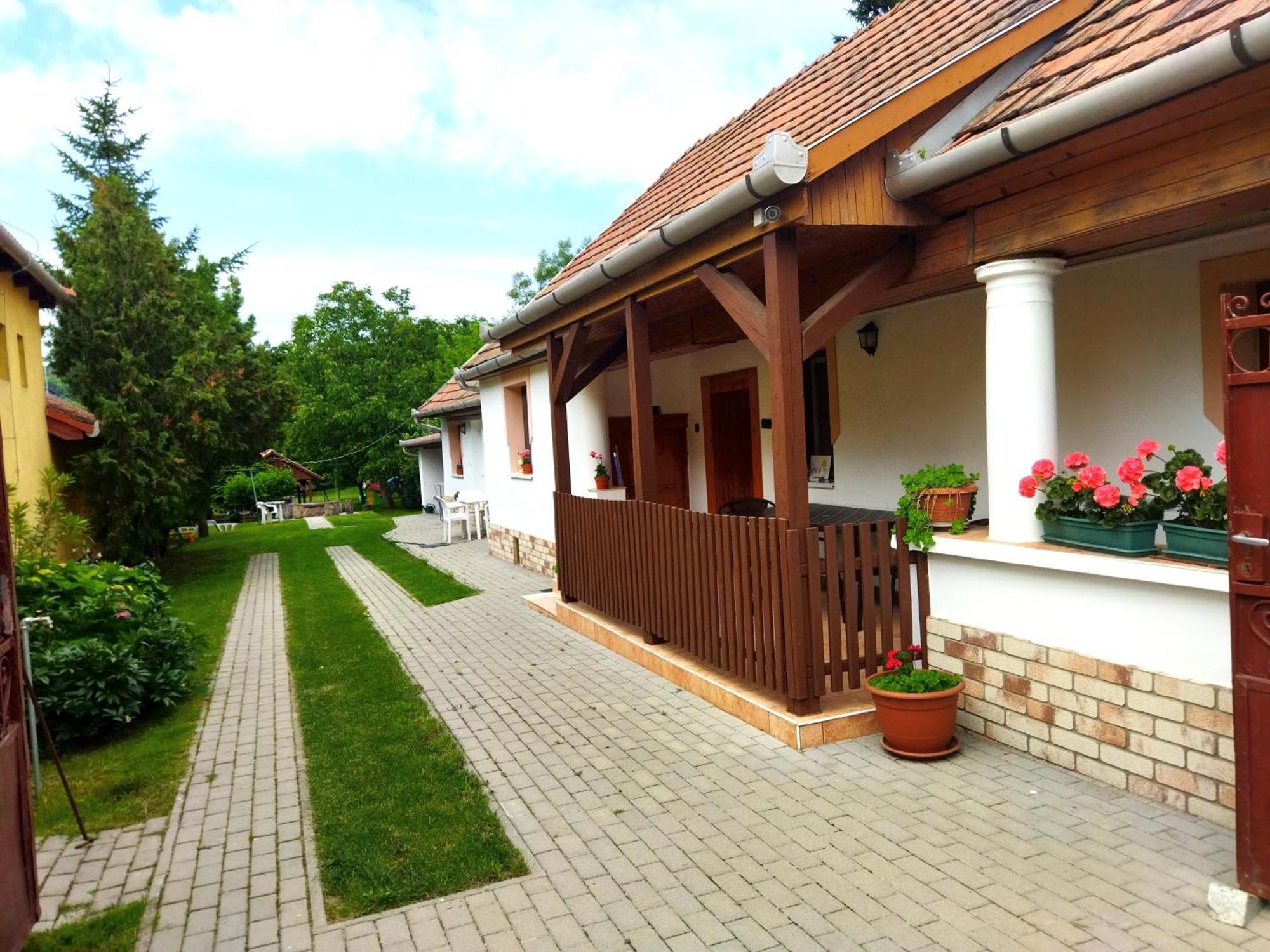 Fueloep Vendeghaz Apartment Bogacs Exterior photo