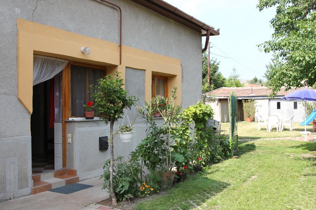 Fueloep Vendeghaz Apartment Bogacs Exterior photo