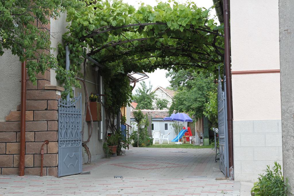 Fueloep Vendeghaz Apartment Bogacs Exterior photo